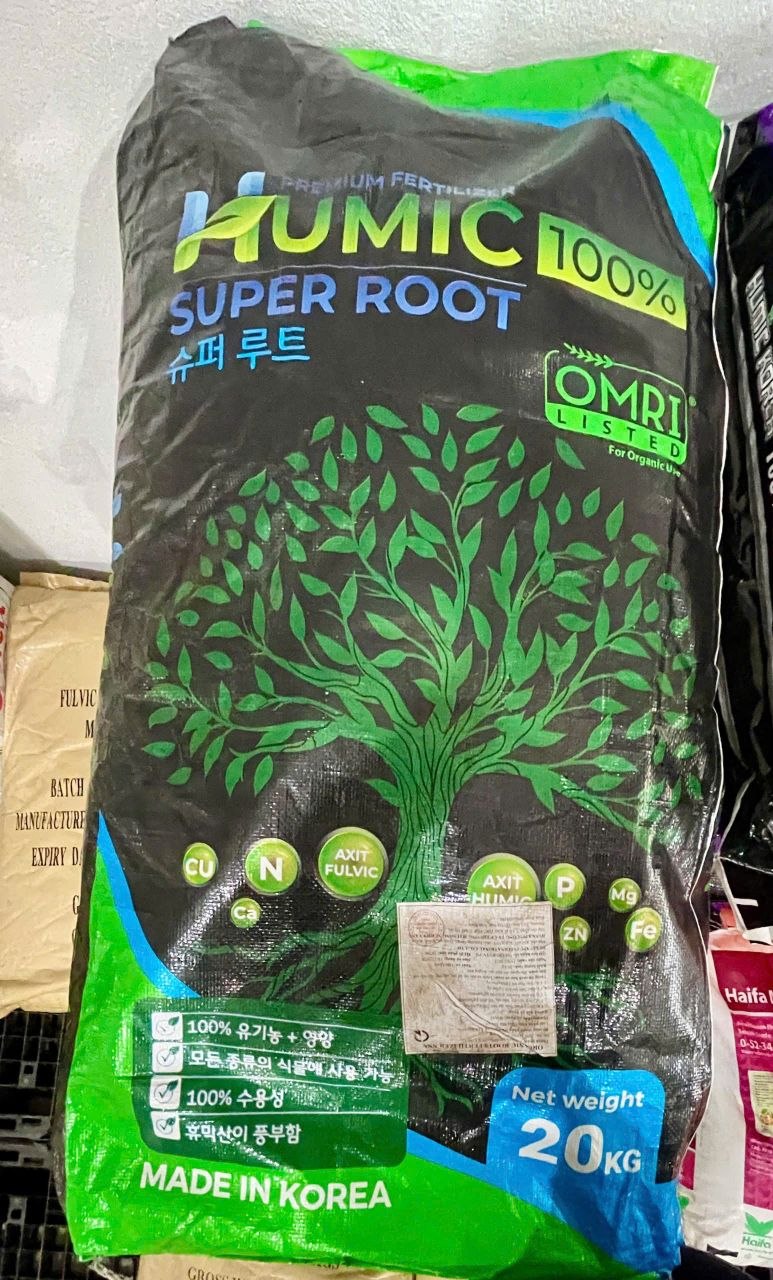 HUMIC VẢY 65%(B-PBG-61)